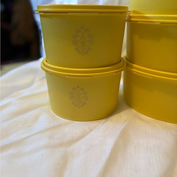 Vintage Tupperware Yellow Canister Collection Set of 7 - Picture 3 of 16